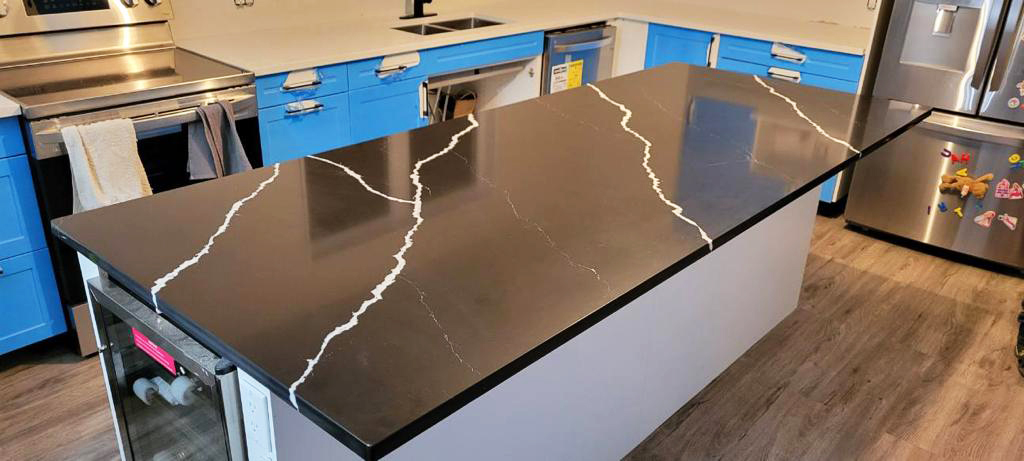 SPC-lattia-asiakaslaukku